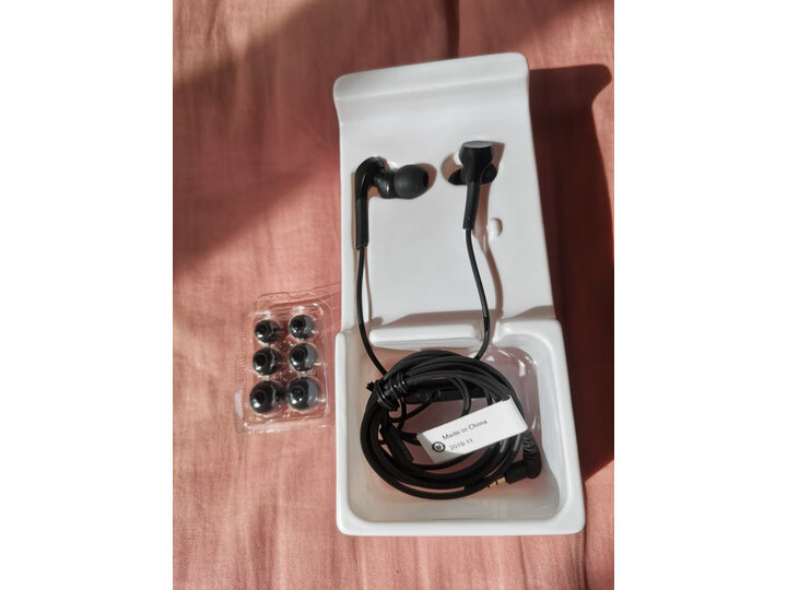 解密飞利浦shl3565bk和shp9500哪个好？评测区别有没有？