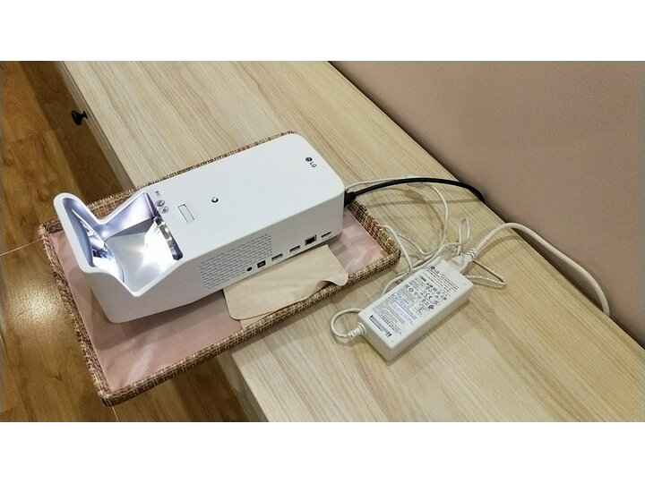 LG HF65LS-CH 2019年新款家用电视投影仪怎么样？解析质量优缺点，不看后悔 首页推荐 第1张