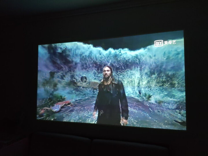 使用奥图码hd300和奥图码hd27h哪个好？纠结区别是什么？