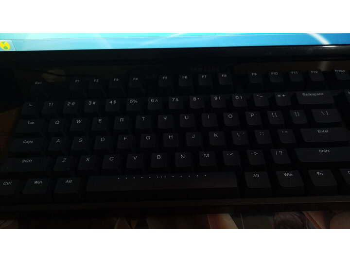 对比ikbcc87和高斯gs87c哪个好？分析区别大吗？
