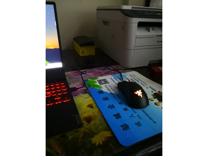 请问雷蛇蝰蛇精英版和曼巴眼镜蛇精英版哪个好？有何区别