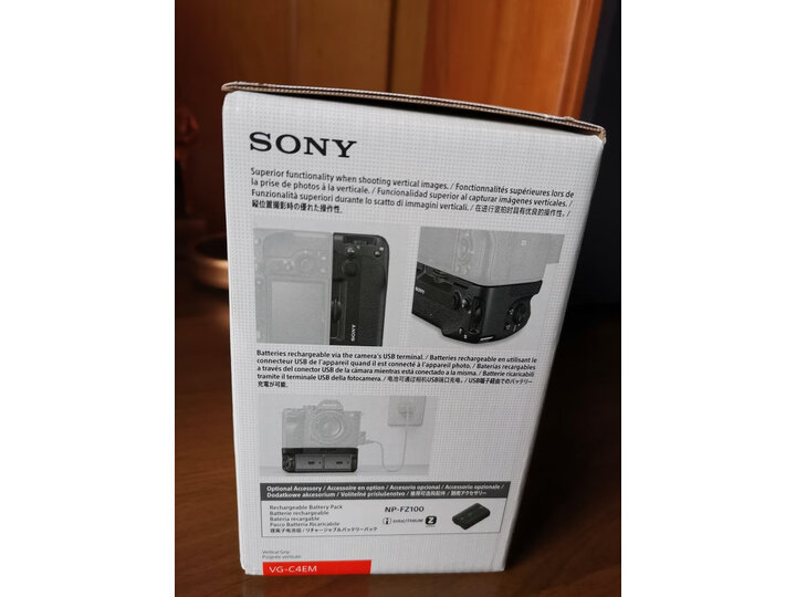 索尼（SONY） 竖拍手柄兼电池盒VG-C4EM怎样【真实评测揭秘】适用于a9m2,a7r4吗？ 首页推荐 第7张