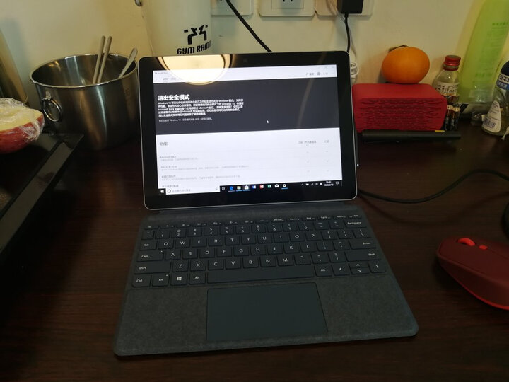使用微软surface go和pro区别是什么？纠结哪个好？