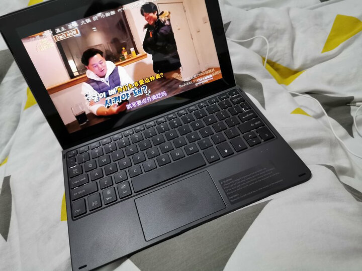 使用微软surface go和pro区别是什么？纠结哪个好？