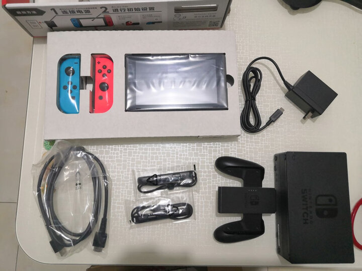 任天堂switch和xbox哪个好，比较区别大不大!
