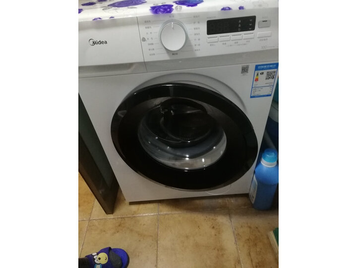 请问美的mg80v11d与mg80v330wn区别是什么？对比哪个好？