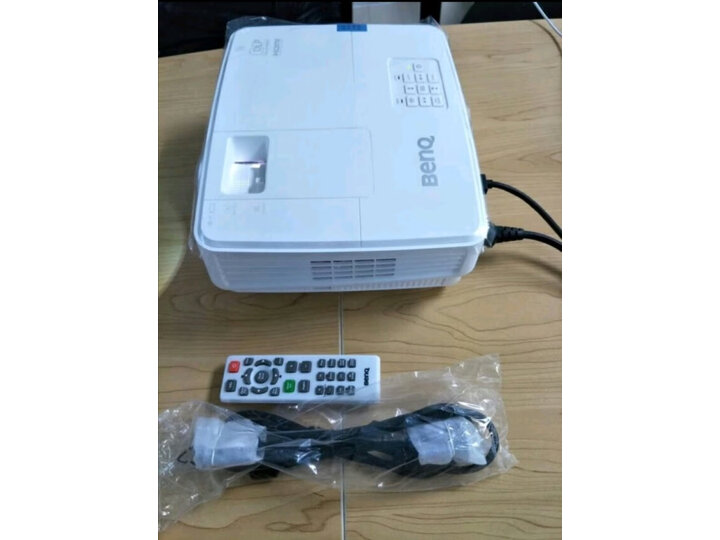 剖析明基mh520h和w1070+哪个好？比拼功能有什么区别？