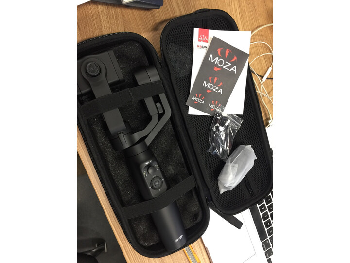 曝光华硕ax3000和网件rax40哪个好？使用配置有什么区别