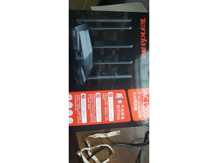 使用水星mer1200g 和腾达w18e哪个好？纠结区别是什么