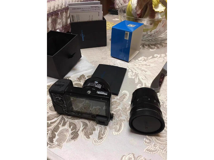 使用索尼ilce-6000l和ALpha区别有没有？纠结哪个好？