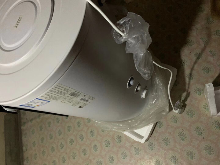阿诗丹顿（USATON）电热水器立式落地式怎么样？质量到底差不差？详情评测 首页推荐 第3张