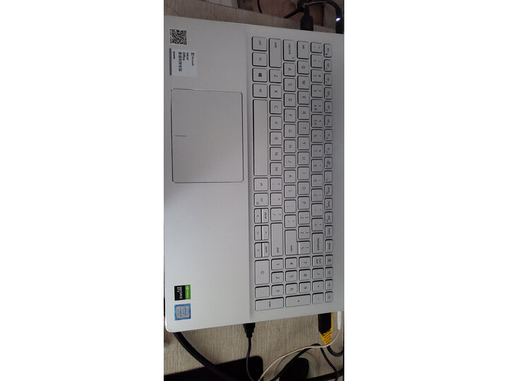 测评戴尔xps15和灵越7590哪个好？曝光区别怎么样？