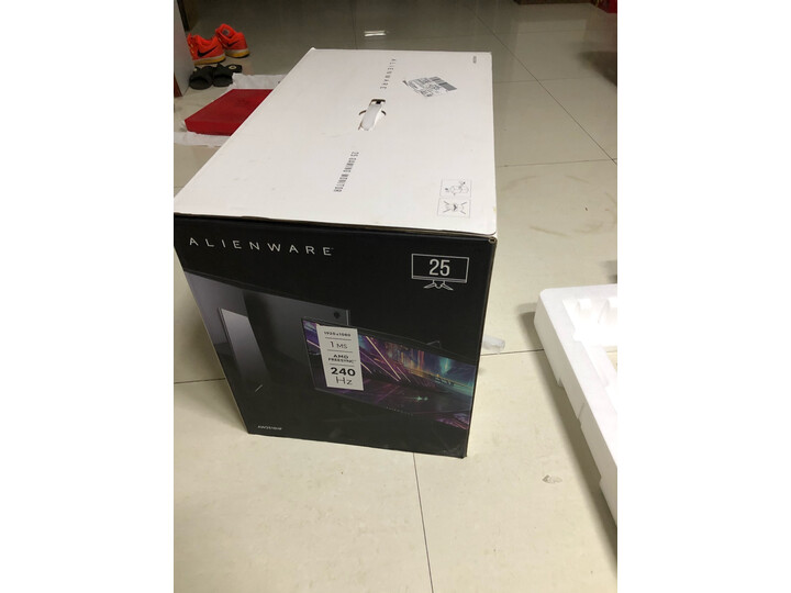 分析外星人aw2518hf与2518h有区别吗？点评哪个好？