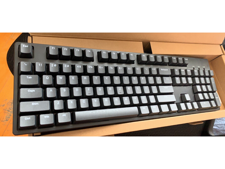 分享飞利浦325m7c和328m6fjmb哪个好？感受区别如何？