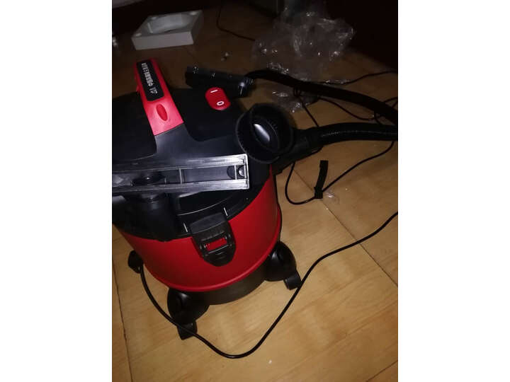 小狗干湿吹三用大功率桶式商用家用吸尘器D-807怎么样？质量评测如何，值得入手吗？ 首页推荐 第1张