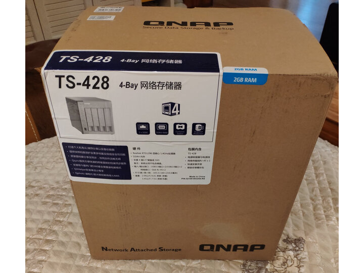 使用威联通ts-428与tr-002区别如何？纠结哪个好？