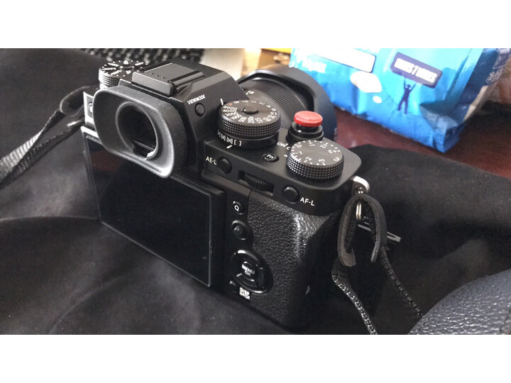 解析富士xh1和xt30哪个好？谈谈区别大不大？