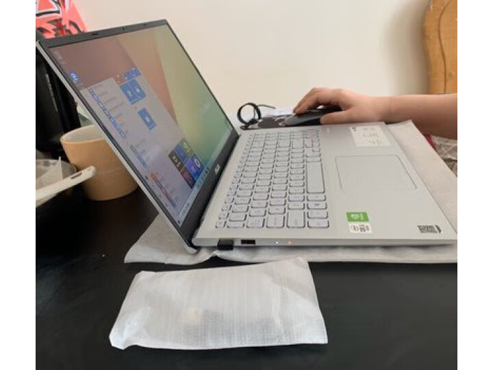 华硕笔记本电脑学习VivoBook15 15.6英寸怎么样，最新款的质量差不差呀？ 首页推荐 第2张