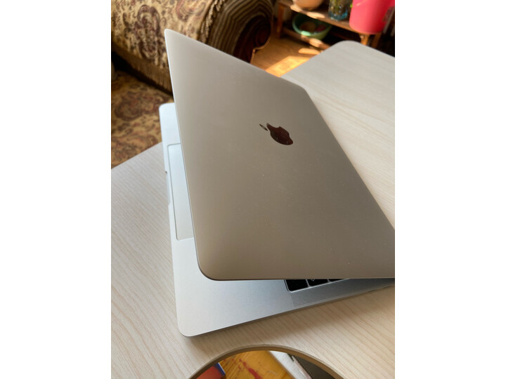 分享applemacbook pro和air哪个好？解密区别大吗？