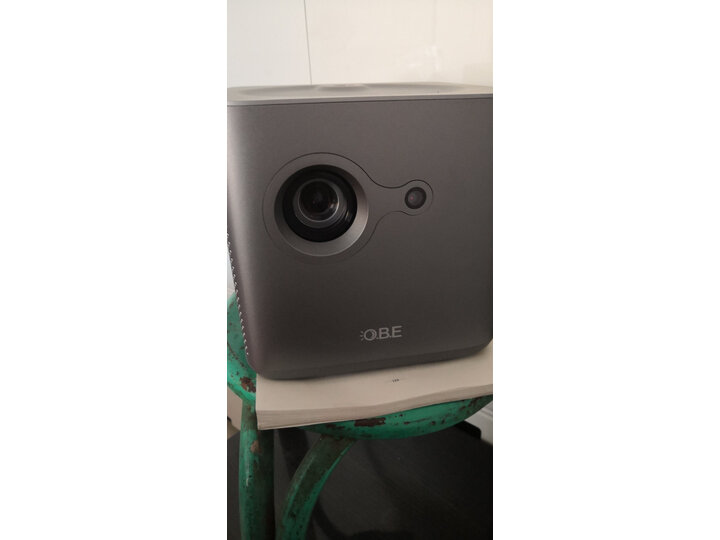 体验大眼橙x7d和小米投影仪区别是什么？说说哪个好？