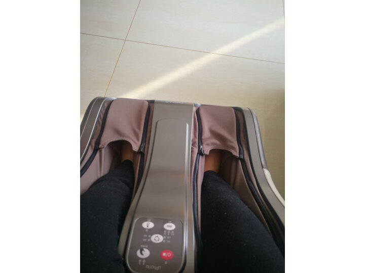 傲胜 OSIM OS-881升级小天王2自动多功能热敷家用小户型全身按摩椅怎么样？内行质量对比分析实际情况。 首页推荐 第4张