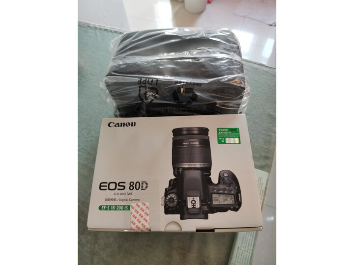 评价佳能eos80d和90d区别有没有？感受哪个好？