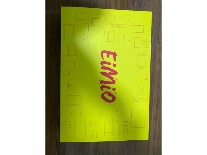 已种草：Eimio 17.3英寸4K便携式显示器E17W配置差不差？内情优缺点实测 对比评测 第2张