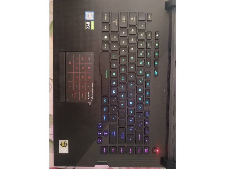 体验戴尔latitude 3500和戴尔燃5584哪个好？说说区别大吗？