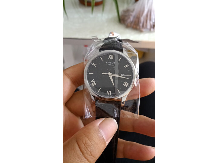 天梭(TISSOT)瑞士手表 俊雅系列皮带石英男士手表T063.610.16.058.00怎么样,质量很烂是真的吗【使用揭秘】 首页推荐 第10张