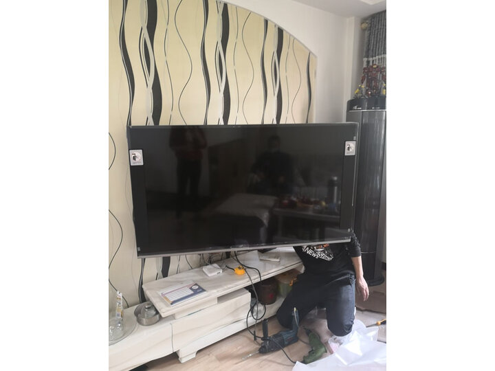 对比tcl65l2和65v2哪个好？测评有什么区别