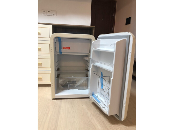 HCK哈士奇 42升复古化妆品小冰箱BC-46COC测评怎么样？？来说说质量优缺点如何 首页推荐 第3张
