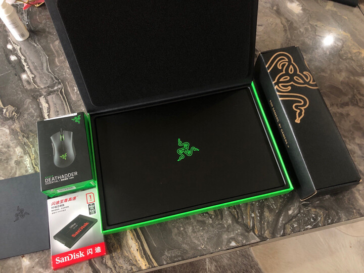 雷蛇 (Razer) 灵刃15精英版 GeForce RTX 2070 Super对比测评怎么样【用户吐槽】质量内幕详情 首页推荐 第6张