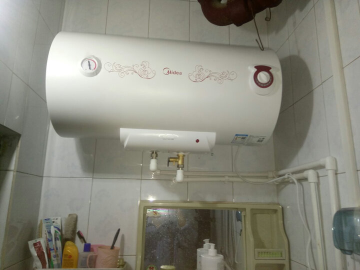 美的（Midea）60升电热水器F6021-GCS(HEY)怎么样？内行质量对比分析实际情况。 首页推荐 第1张