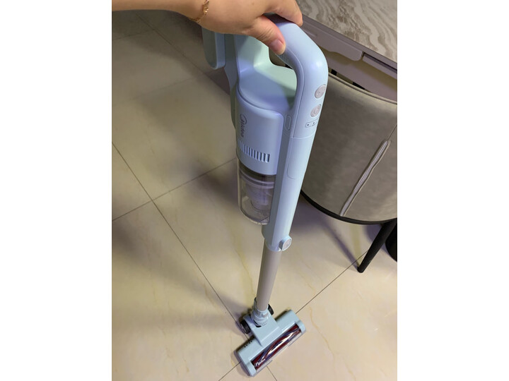 美的（Midea）无线手持充电除螨吸尘器P2G 家用车载大吸力立式吸尘器持久续航 无线无绳 除螨仪 淡雅绿_0 首页推荐 第4张