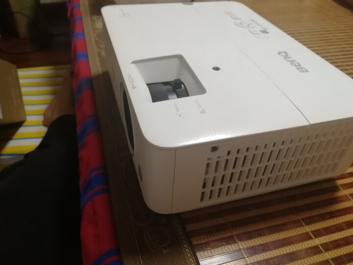 明基（BenQ）TH685 投影机 投影仪怎么样？老婆一个月使用感受详解 首页推荐 第8张