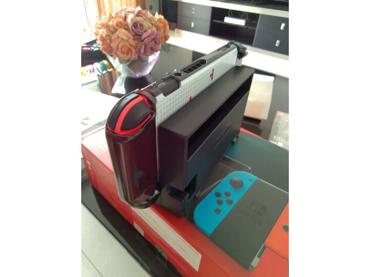 任天堂switch和xbox哪个好，比较区别大不大!