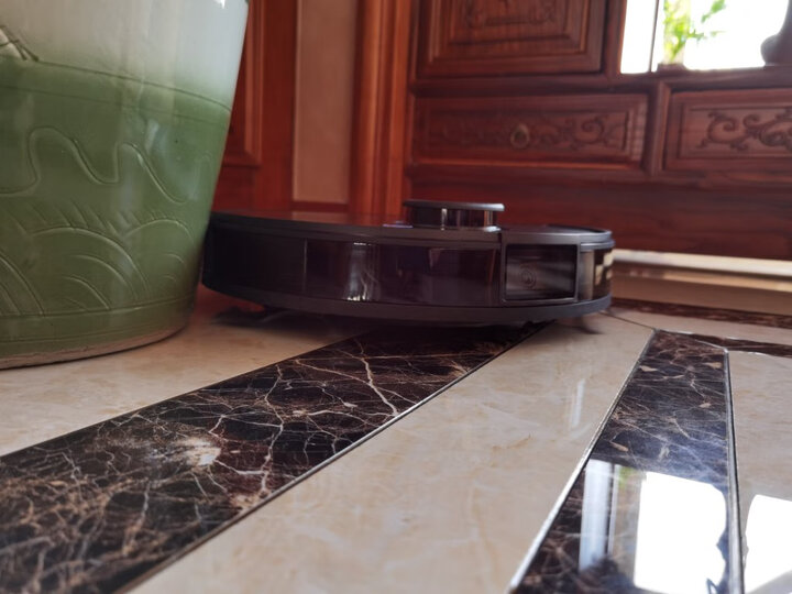 新品科沃斯Ecovacs地宝T8AIVI扫地机器人T8 真实测评分享?性价比高吗,深度评测揭秘 值得评测吗 第6张-巨头拆机测评网 新品科沃斯Ecovacs地宝T8AIVI扫地机器人T8 真实测评分享?性价比高吗,深度评测揭秘 值得评测吗 第6张