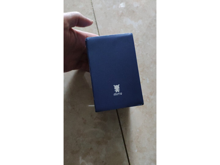360儿童电话手表m2和m1区别很大么，现在哪个好买的人多？
