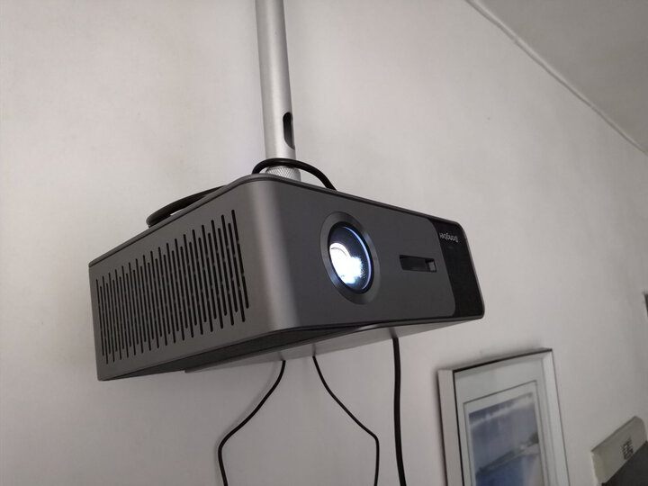 当贝 F1C 投影仪家用投影机怎么样【对比评测】质量性能揭秘 首页推荐 第3张