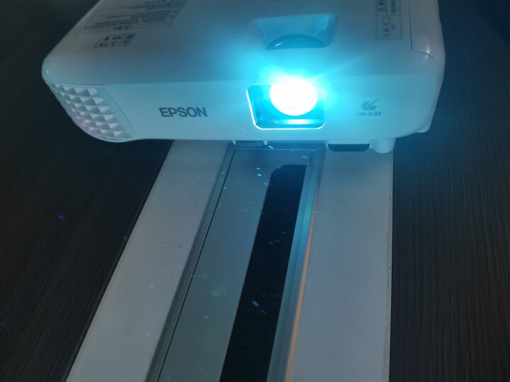 使用曝光爱普生（EPSON）CB-X06投影仪实测好不？求助行业大佬测评一下 心得评测 第9张