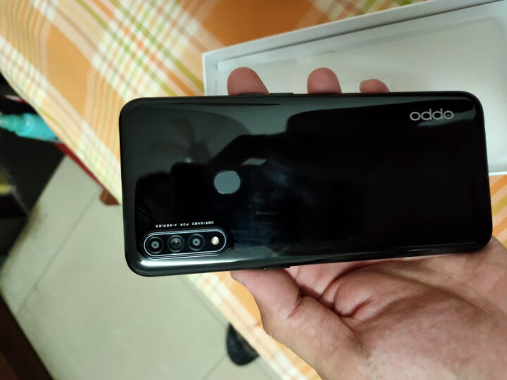 新入手问问OPPO A8 多功能AI三摄智能手机怎么样？耐不耐用呢？