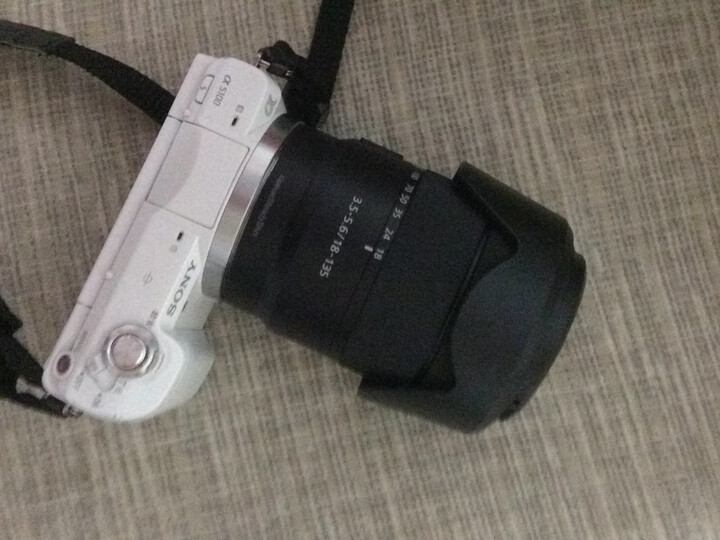 测评索尼sel18135和sel18200哪个好？曝光区别大不大？