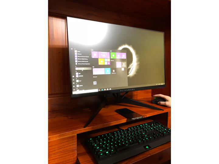 分析外星人aw2518hf与2518h有区别吗？点评哪个好？
