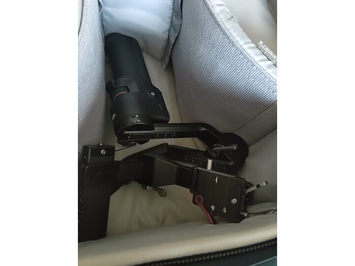 围观：大疆 DJI RS 3 Mini 如影微单稳定器参数评测如何？老司机优缺点大爆料 心得分享 第4张