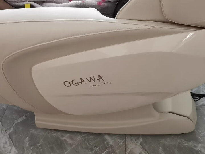 奥佳华（OGAWA）家用按摩椅太空舱7808C是否值得买，讲述真实经历 心得体验 第2张