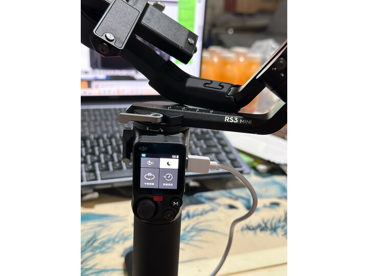 围观：大疆 DJI RS 3 Mini 如影微单稳定器参数评测如何？老司机优缺点大爆料 心得分享 第3张