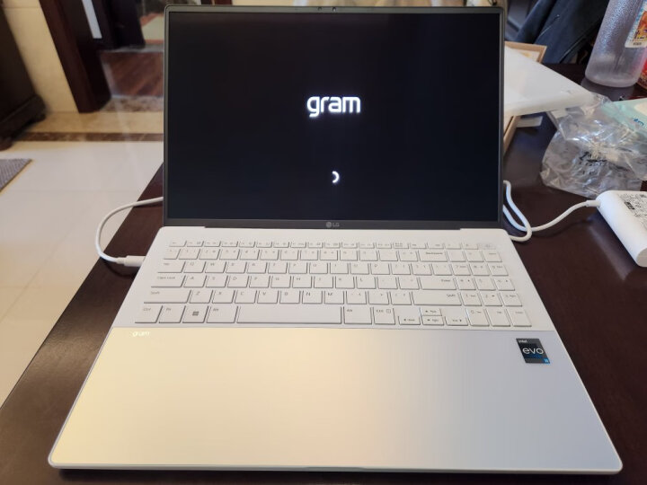 看到就是缘：LG gram Style 2023款14英寸笔记本实情测评如何？优缺点大爆料 心得爆料 第4张