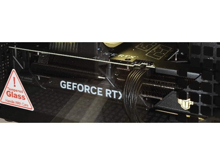 每日头条：华硕RTX 4070 Super巨齿鲨系列游戏显卡配置怎么样？多角度测评分享 心得分享 第4张