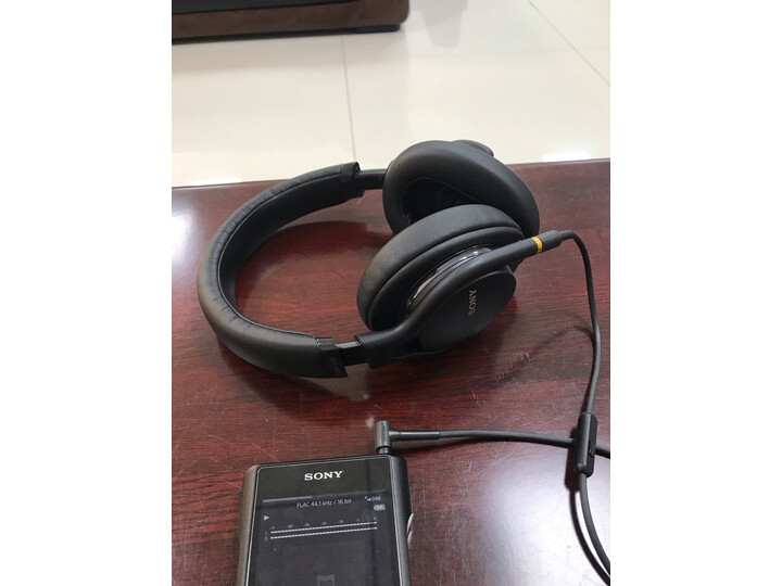 纠结索尼mdr-1am2和h600a区别怎么样？详解哪个好？