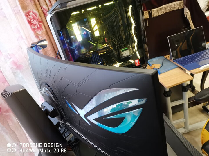 点评罗技g604和g502哪个好？剖析有啥区别？